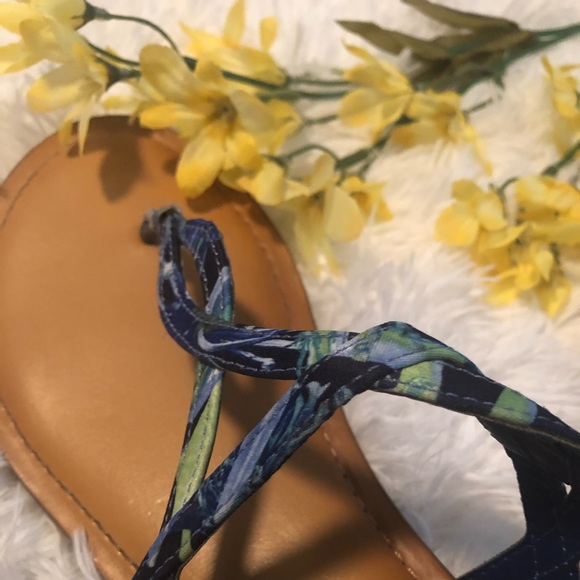 Fergalicious Printed Sandals - Picture 3 of 3